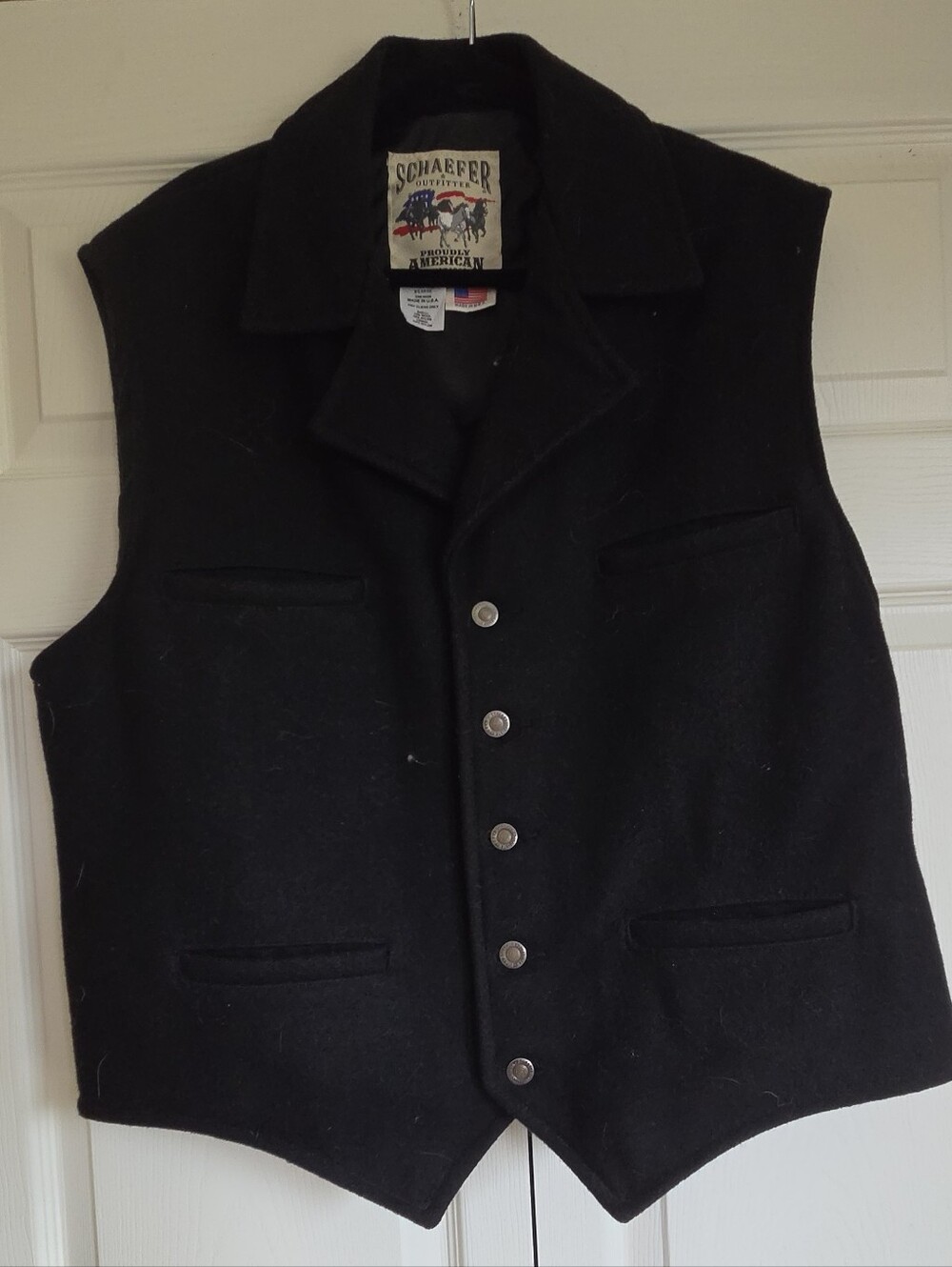 Schaefer Outfitter Men's Black Wool Button Vest